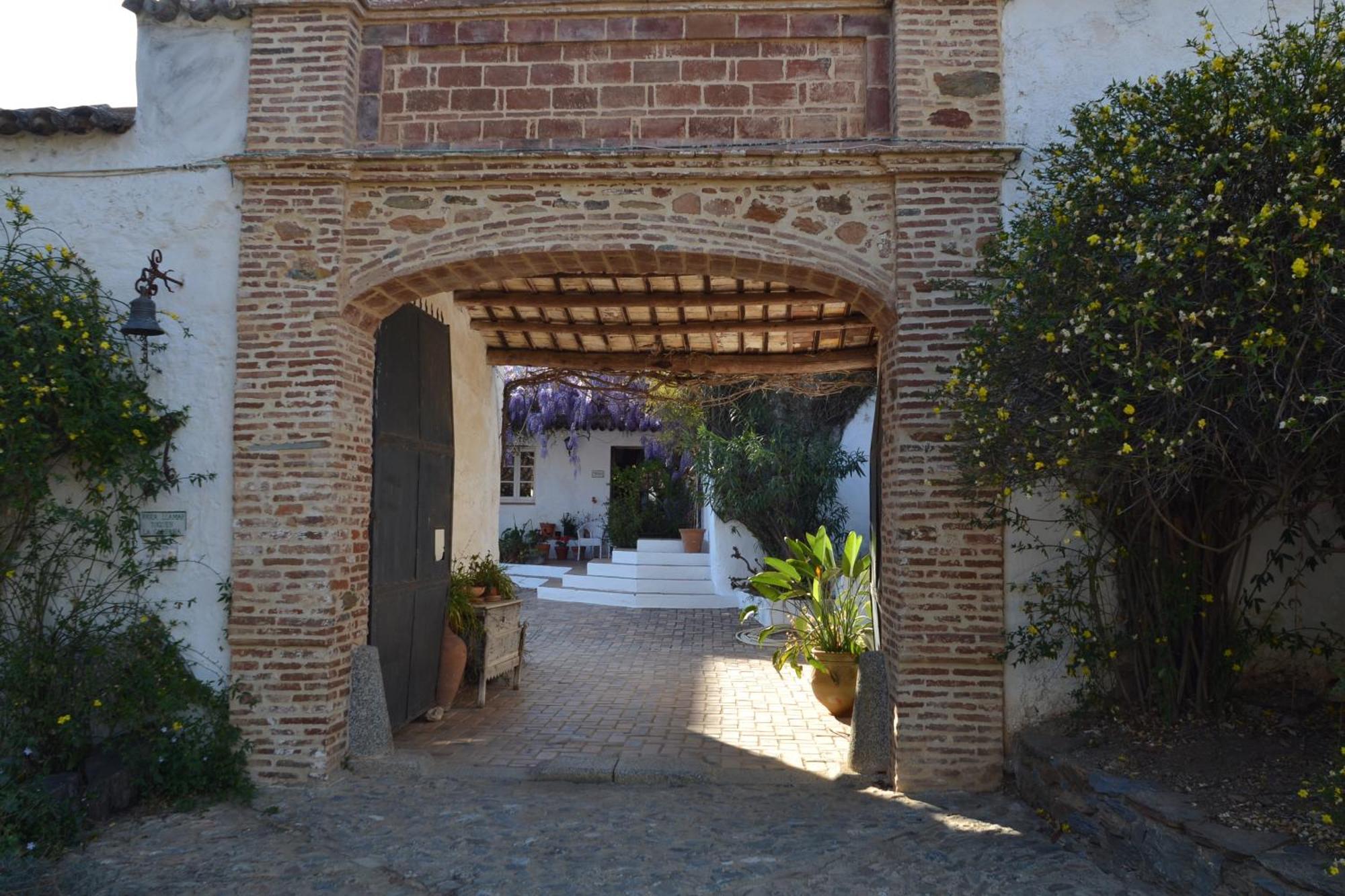 Las Navezuelas Cazalla de la Sierra Exterior photo